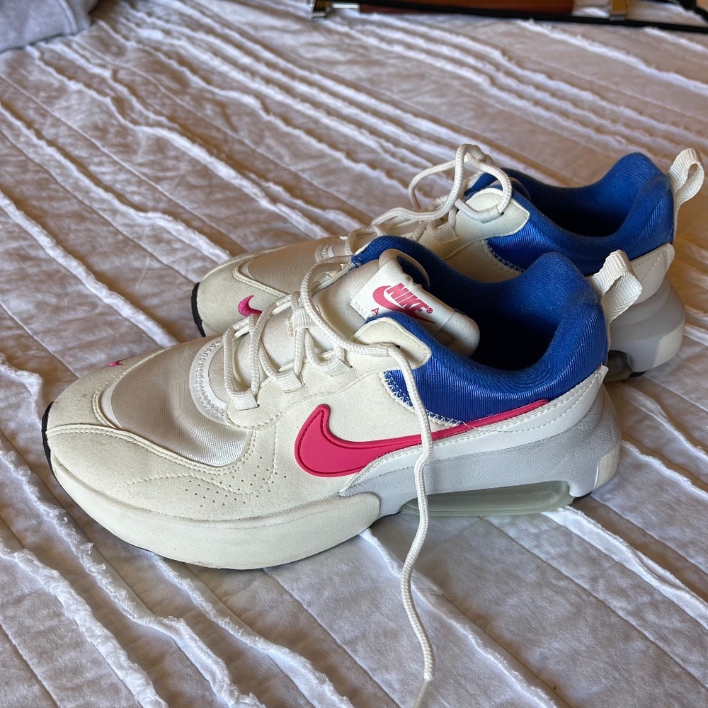 Nike Air Size 9